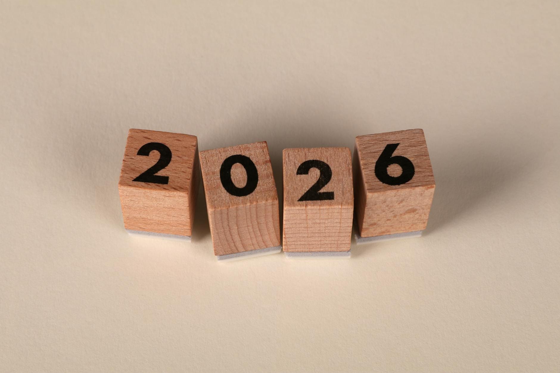 free SEO tools 2026 - Wooden cubes forming the year 2026 on a neutral background.